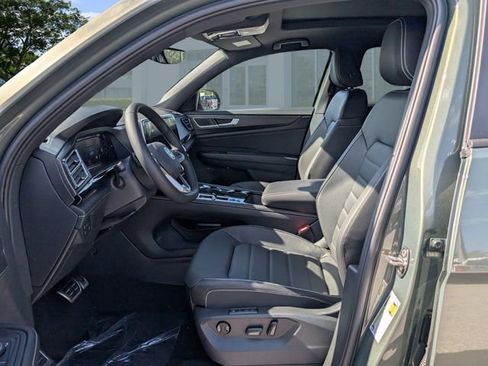 New 2026 Volkswagen Atlas Cross Sport SEL R-Line AWD/4WD image 5
