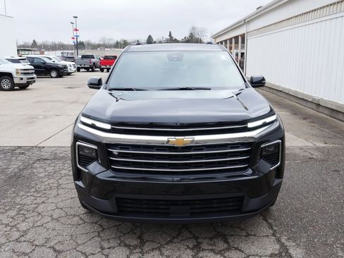 New 2026 Chevrolet Traverse LT image 3