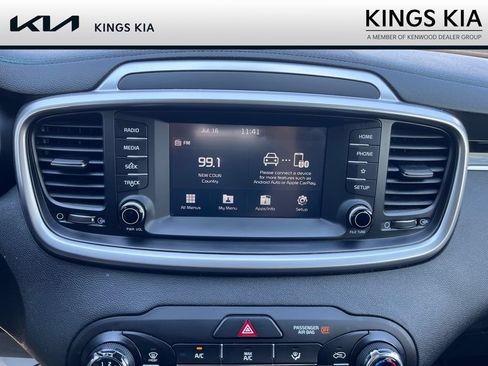 Used 2019 Kia Sorento L FWD image 10