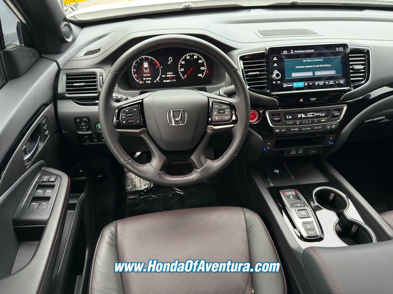 Certified 2025 Honda Ridgeline Black Edition image 14