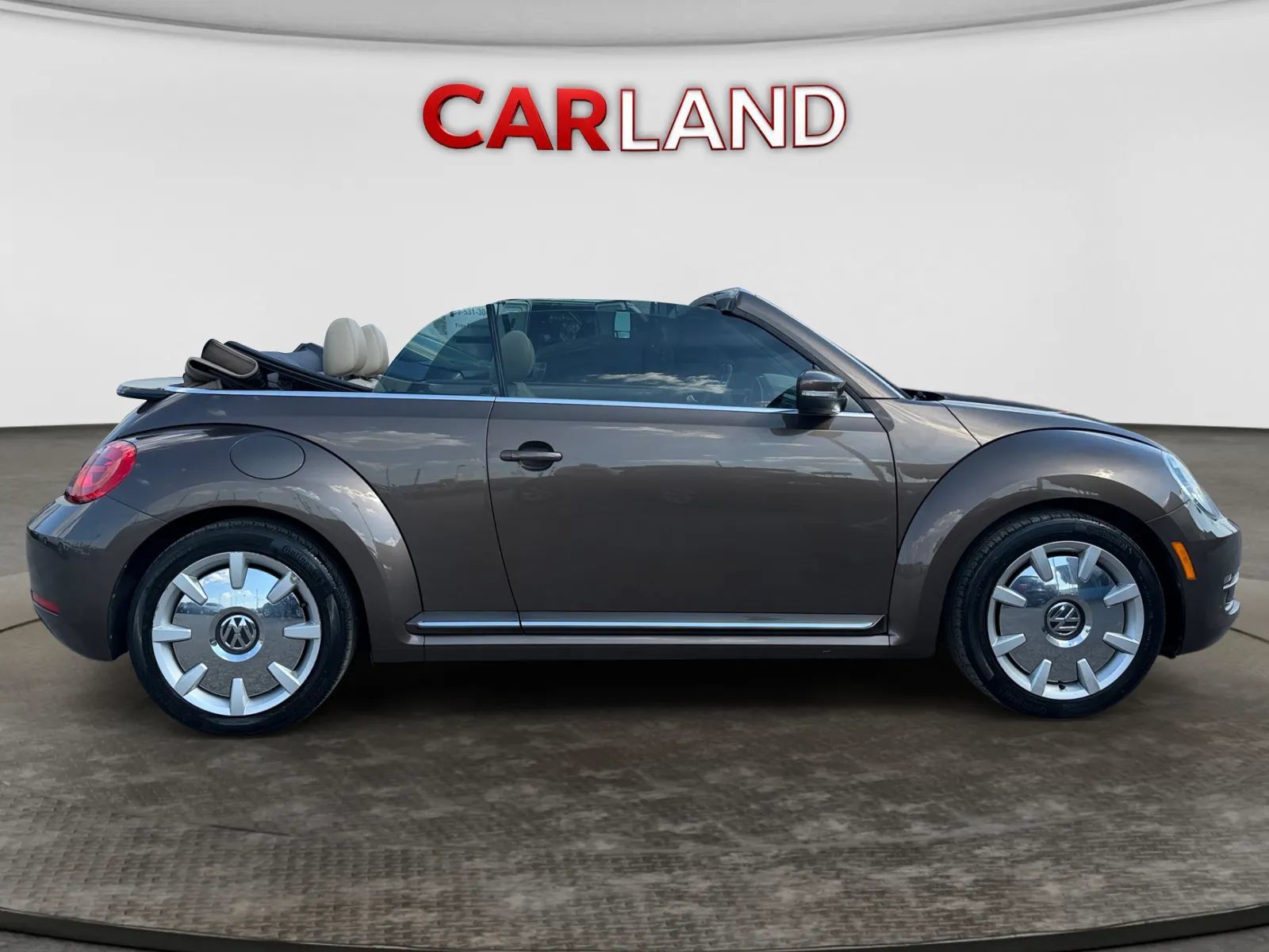Used 2015 Volkswagen Beetle 1.8T FWD image 7