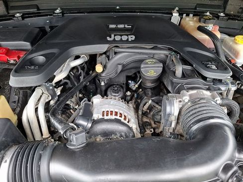 Used 2018 Jeep Wrangler Unlimited Sport AWD/4WD image 27