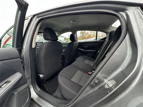 Used 2023 Nissan Sentra SV w/ Trunk Package image 18