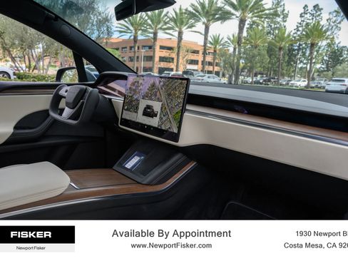 Used 2022 Tesla Model X image 34
