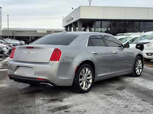 Used 2015 Chrysler 300 Limited image 2