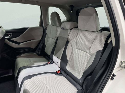 Used 2023 Subaru Forester Premium AWD/4WD image 31