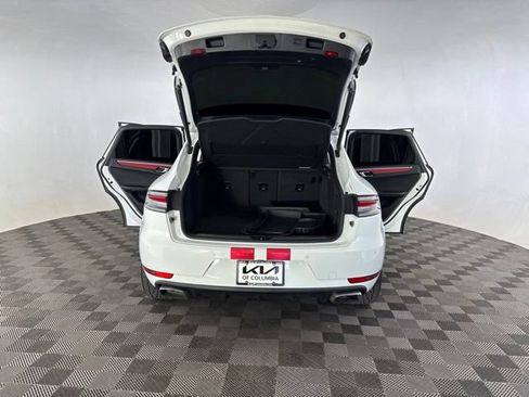 Used 2020 Porsche Macan AWD/4WD image 17