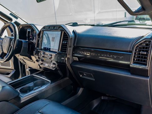 Used 2022 Ford F250 Lariat w/ Lariat Ultimate Package image 17