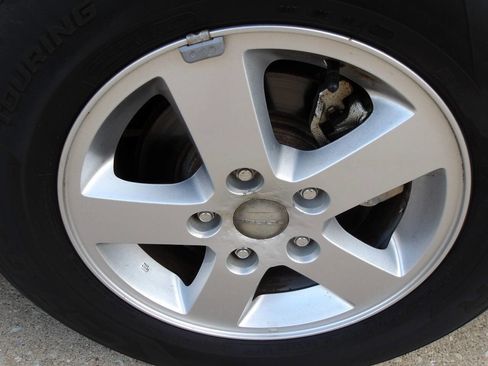 Used 2012 Dodge Grand Caravan SXT image 25