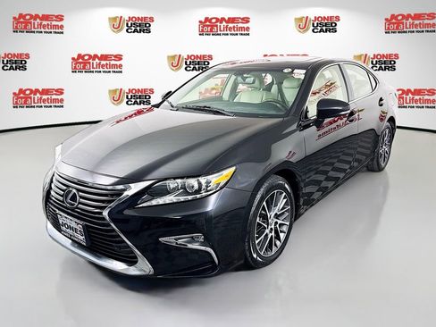 Used 2016 Lexus ES 350 w/ Navigation System Package image 14
