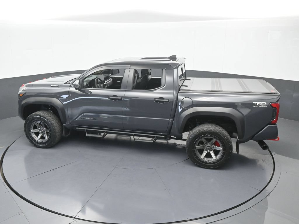 Used 2025 Toyota Tacoma TRD Off-Road w/ TRD Off Road Premium Package AWD/4WD image 57