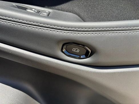 New 2026 Jeep Cherokee Laredo AWD/4WD image 32