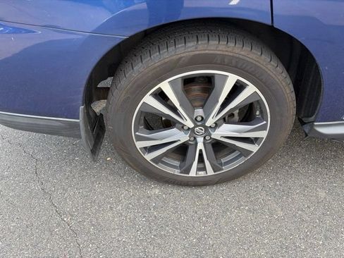 Used 2020 Nissan Pathfinder Platinum AWD/4WD image 15