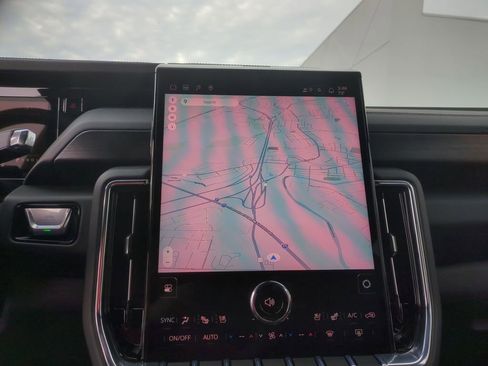 New 2026 GMC Yukon XL Denali w/ Denali Reserve Package image 10