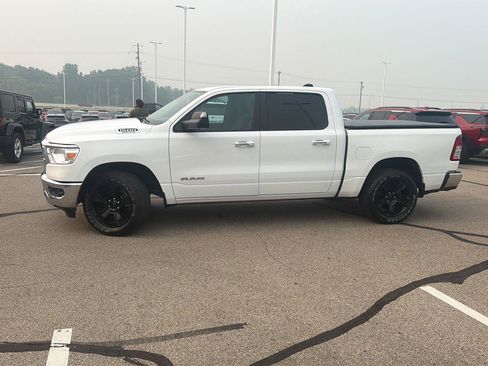 Used 2019 RAM 1500 Big Horn AWD/4WD image 3