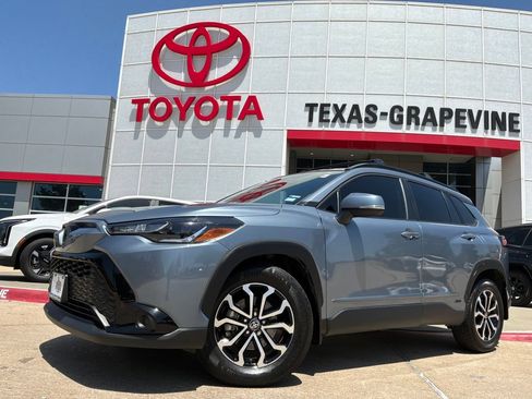 Used 2024 Toyota Corolla Cross AWD Hybrid image 2
