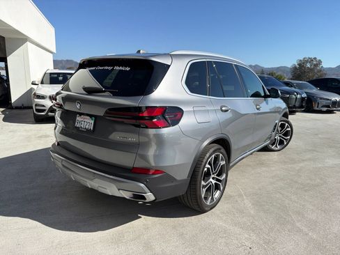 Used 2026 BMW X5 xDrive40i w/ Premium Package AWD/4WD image 5