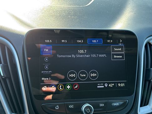 Used 2024 Chevrolet Malibu LT image 18