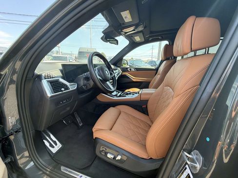 Used 2024 BMW X5 xDrive40i w/ Executive Package AWD/4WD image 10
