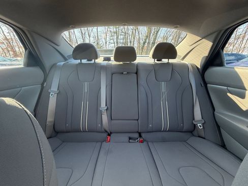 Used 2025 Hyundai Elantra SEL image 37