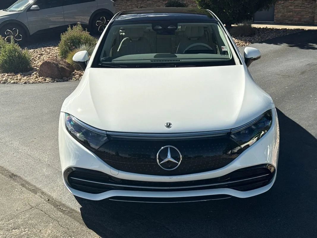 Used 2022 Mercedes-Benz EQS 450+ Sedan image 31