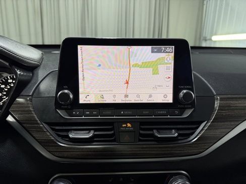 Used 2019 Nissan Altima 2.5 Platinum image 14