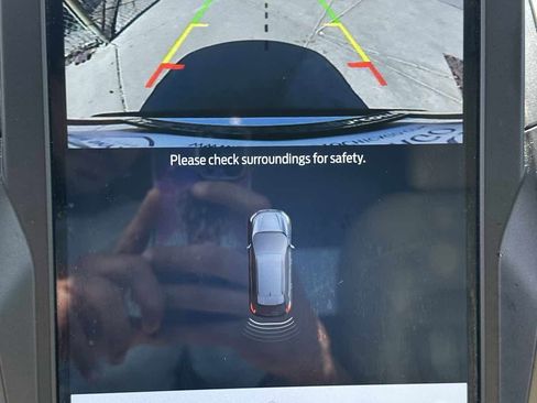 Used 2021 Ford Edge SEL w/ Cargo Accessory Package AWD/4WD image 18