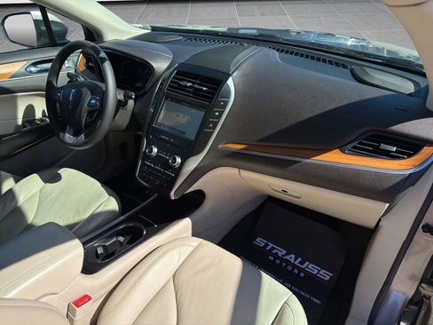 Used 2019 Lincoln MKC Select w/ Select Plus Package image 21