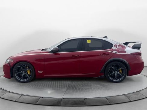 Used 2019 Alfa Romeo Giulia Ti Sport w/ Quick Order Package 22U Sport image 2