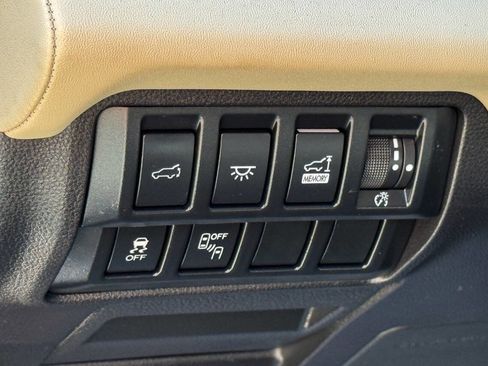 Used 2021 Subaru Ascent Limited w/ Technology Package image 30