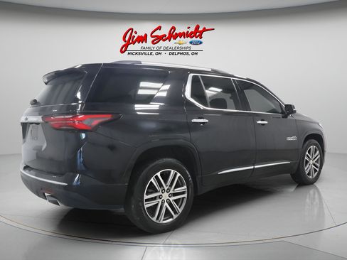 Used 2023 Chevrolet Traverse High Country w/ LPO, Cargo Package AWD/4WD image 3