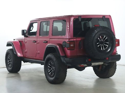 Used 2024 Jeep Wrangler Unlimited Rubicon image 40