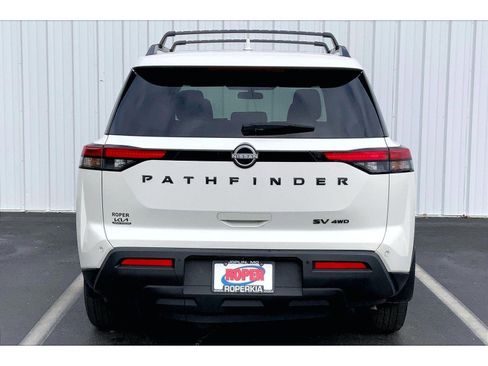 Used 2024 Nissan Pathfinder SV w/ Black Appearance Package image 3