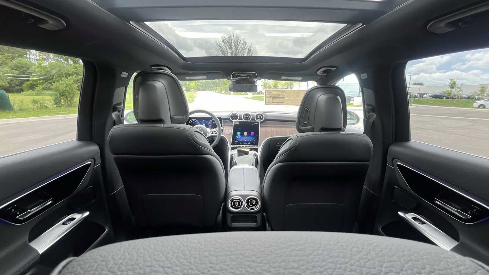 Used 2026 Mercedes-Benz GLC 300 4MATIC image 13