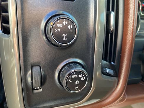 Certified 2015 Chevrolet Silverado 1500 High Country w/ High Country Premium Package image 30