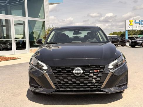 Used 2024 Nissan Altima 2.5 SR FWD image 7