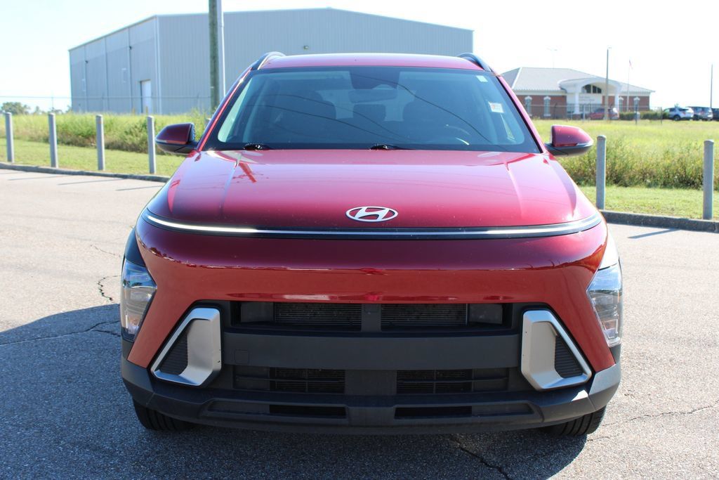 Used 2025 Hyundai Kona SEL AWD/4WD image 4