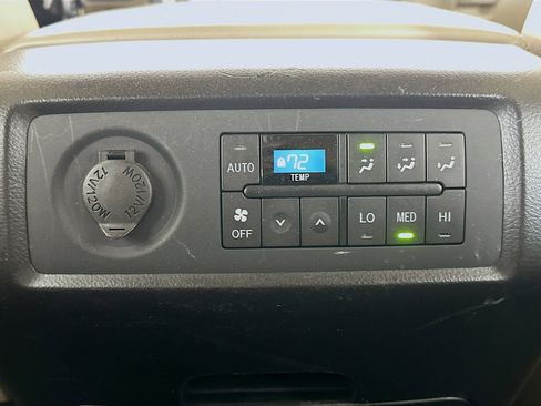 Used 2016 Toyota Sequoia Limited image 27