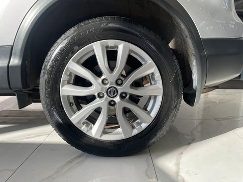Used 2020 Nissan Rogue Sport SV AWD/4WD image 29