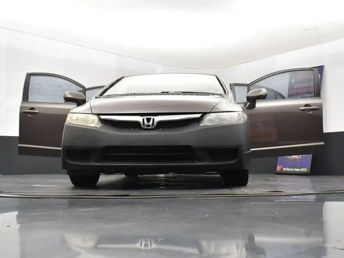 Used 2010 Honda Civic LX image 11