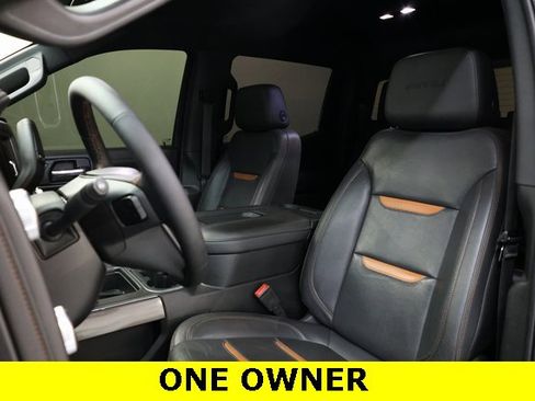 Used 2022 GMC Sierra 1500 AT4 w/ AT4 Preferred Package image 9
