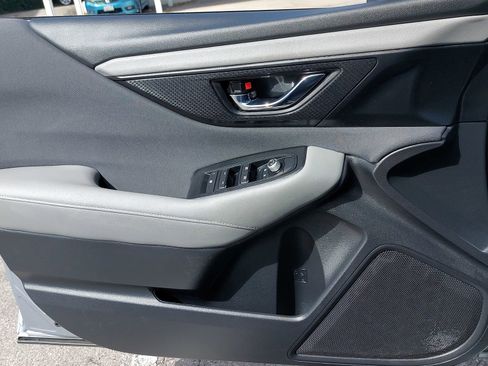 Used 2025 Subaru Outback Premium image 27