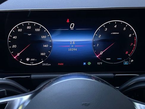 Used 2025 Mercedes-Benz GLA 250 image 16