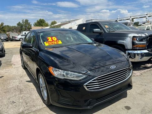 Used 2020 Ford Fusion SE FWD image 26