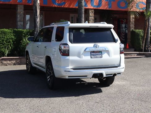 Used 2018 Toyota 4Runner Limited AWD/4WD image 6