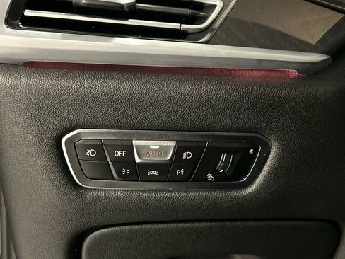Used 2022 BMW X7 M50i AWD/4WD image 22