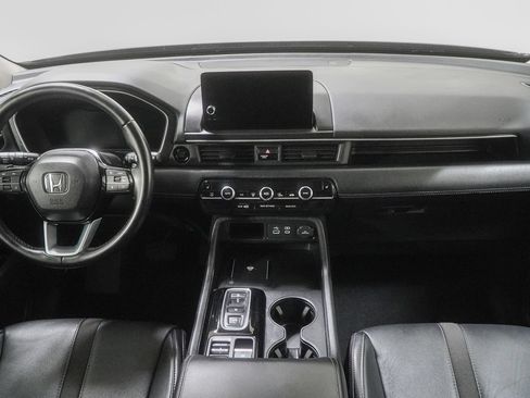 Used 2025 Honda Pilot EX-L image 24