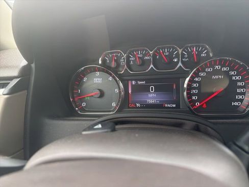 Used 2016 GMC Yukon SLT w/ Open Road Package AWD/4WD image 17