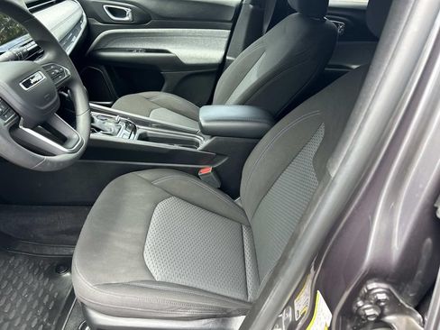 Used 2024 Jeep Compass Sport AWD/4WD image 17