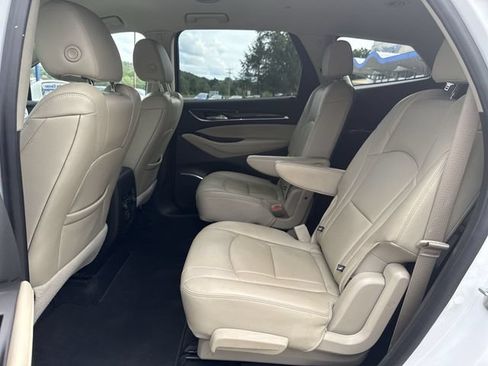 Used 2019 Buick Enclave Essence FWD image 25